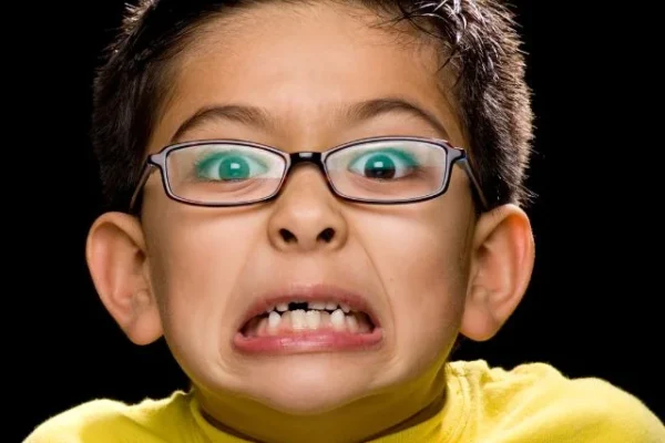 कम बुद्धि वाले बच्चों में दिखने वाली 7 आदतें